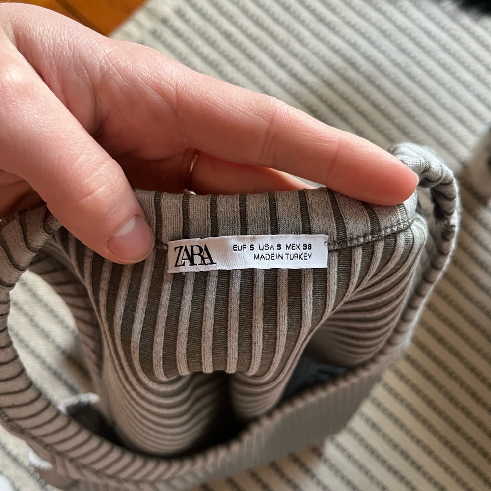 Striped Blue Ribbed Tank Top - Picture 3 of 3